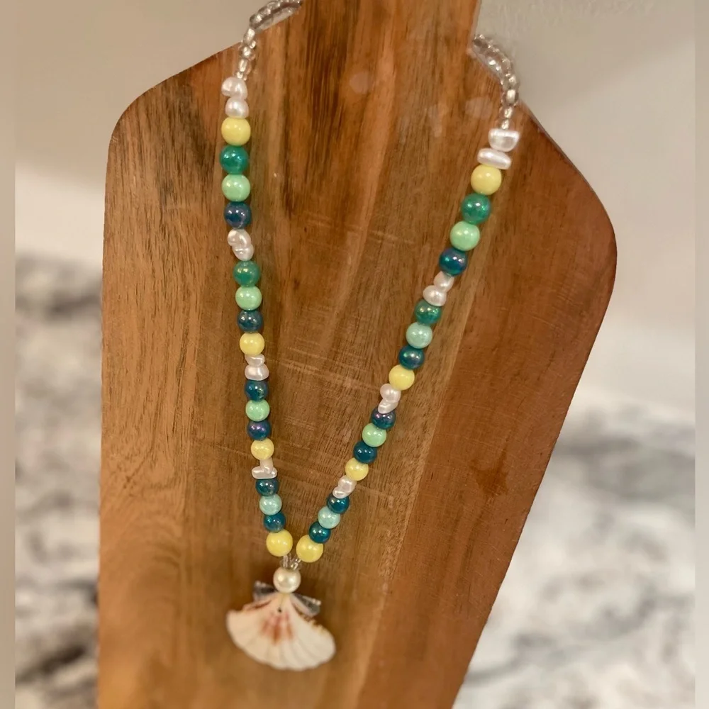 Seashell beaded pearl beach necklace nantucket yellow blue surfer‎ girl toggle